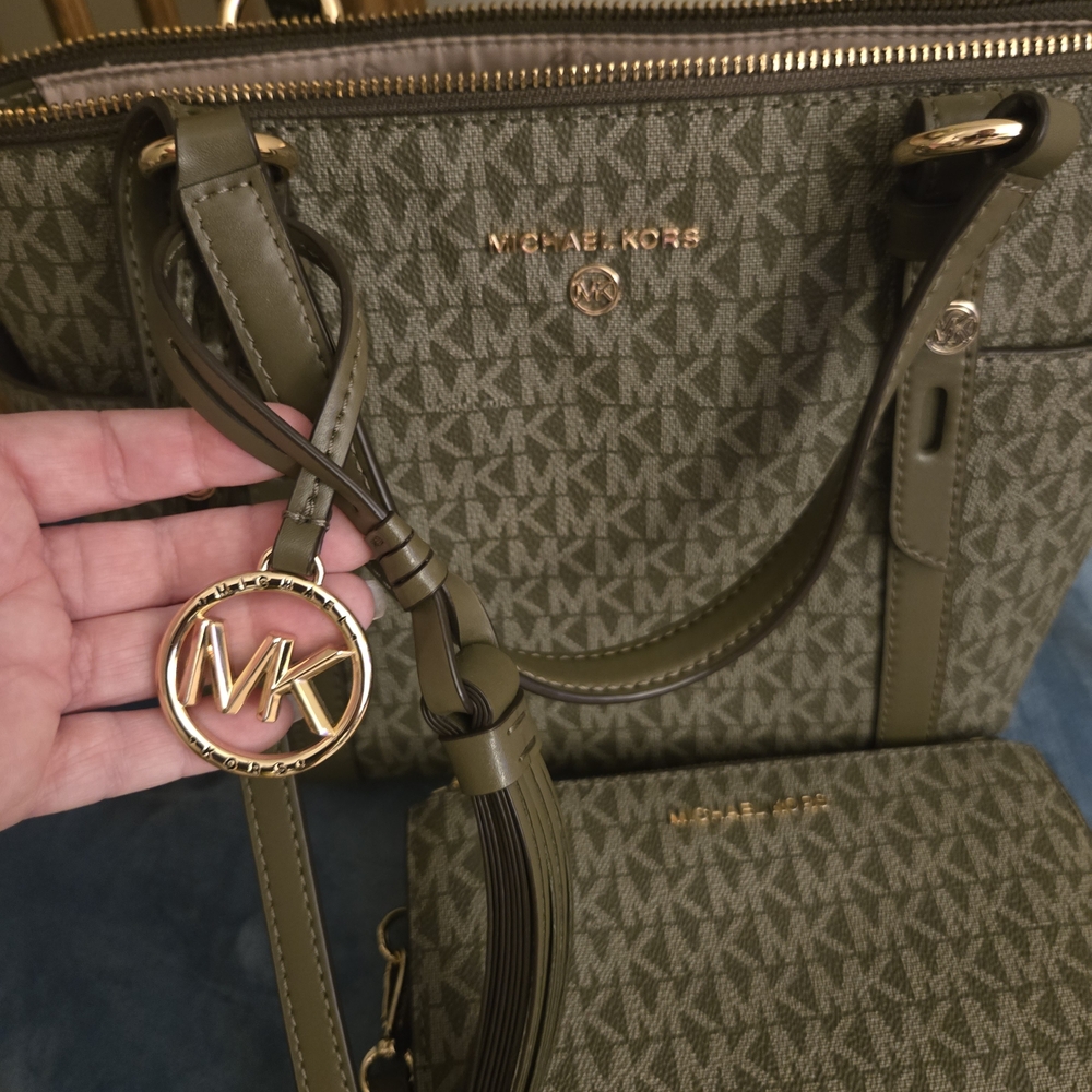 Michael Kors Olive Green Signature Tote Bag With Matching Phone Wallet